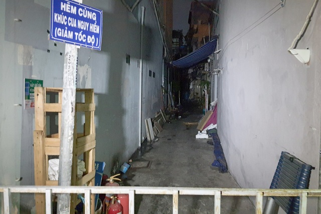 Vì sao 8 người trong vụ cháy không thể chạy ra ngoài thoát thân? - 2 Vì sao 8 người trong vụ cháy không thể chạy ra ngoài thoát thân? - 2