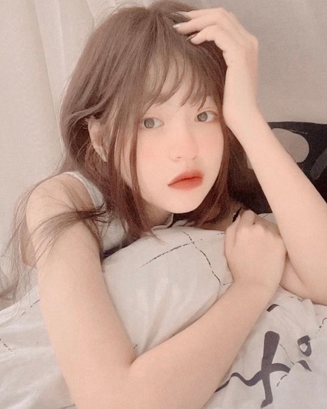 Hot girl trứng rán rũ bỏ vẻ ngây thơ, ngày càng gợi cảm và quyến rũ - 11 Hot girl trứng rán rũ bỏ vẻ ngây thơ, ngày càng gợi cảm và quyến rũ - 11
