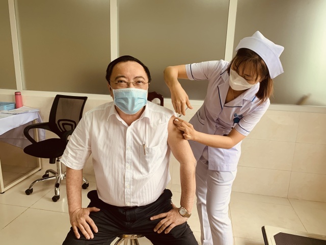 Đồng Nai: Có 4 trường hợp phản ứng sau tiêm vắc xin Covid-19 - 1 Đồng Nai: Có 4 trường hợp phản ứng sau tiêm vắc xin Covid-19 - 1