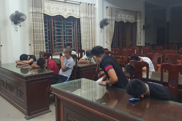 11 thượng đế mở tiệc ma túy trong phòng karaoke giữa mùa dịch - 2 11 thượng đế mở tiệc ma túy trong phòng karaoke giữa mùa dịch - 2