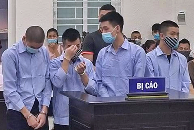 Hà Nội: Đình chỉ lãnh đạo Công an Tây Hồ vụ quên xử lý 5 tên cướp - 2