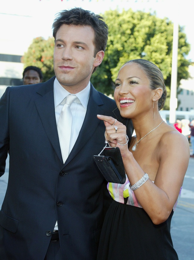 Fan Châu Á ví Ben Affleck - Jennifer Lopez như Tạ Đình Phong - Vương Phi - 1 Fan Châu Á ví Ben Affleck - Jennifer Lopez như Tạ Đình Phong - Vương Phi - 1