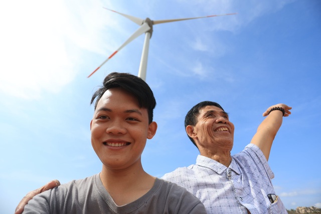 Chuyến xuyên Việt lạ của nam sinh 22 tuổi và bạn đồng hành... 74 tuổi - 6 Chuyến xuyên Việt lạ của nam sinh 22 tuổi và bạn đồng hành... 74 tuổi - 6
