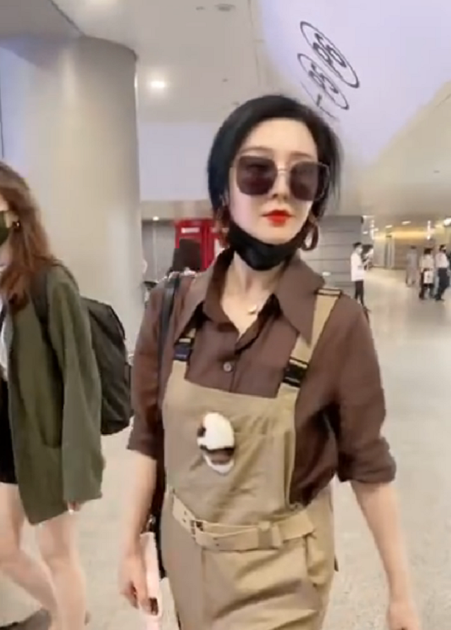 3 năm sau scandal trốn thuế, Phạm Băng Băng vẫn loay hoay tìm lại sự nghiệp - 7 3 năm sau scandal trốn thuế, Phạm Băng Băng vẫn loay hoay tìm lại sự nghiệp - 7