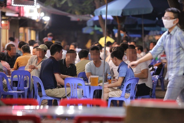 Hà Nội xem xét đóng cửa quán bia hơi để phòng chống Covid-19 - 1 Hà Nội xem xét đóng cửa quán bia hơi để phòng chống Covid-19 - 1