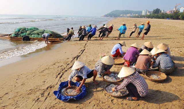 Sầm Sơn - viên ngọc quý của du lịch trước thời cơ tỏa sáng - 4 Sầm Sơn - viên ngọc quý của du lịch trước thời cơ tỏa sáng - 4