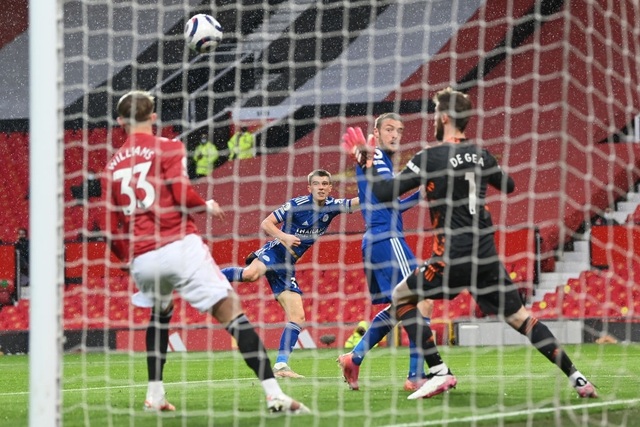 Trận thua của Man Utd khiến Man City vui mừng, Liverpool giận tím mặt - 6 Trận thua của Man Utd khiến Man City vui mừng, Liverpool giận tím mặt - 6