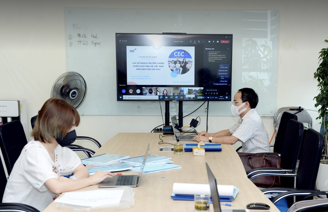 Giảng đường online nóng như Covid-19 - 6 Giảng đường online nóng như Covid-19 - 6