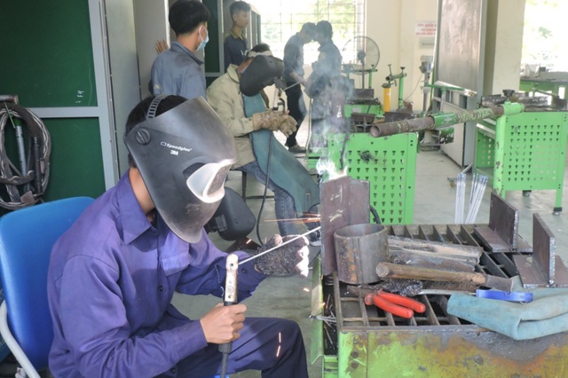 Quảng Ngãi: Trên 47.000 sinh viên trường nghề đã tìm được việc làm phù hợp - 1 Quảng Ngãi: Trên 47.000 sinh viên trường nghề đã tìm được việc làm phù hợp - 1