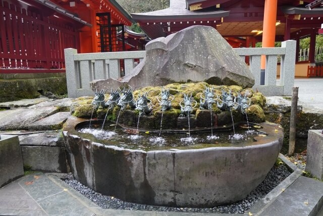 Thăm ngôi đền Kuzuryu Hongu linh thiêng ở Nhật Bản - 2