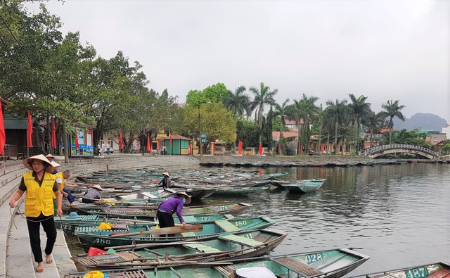 Hàng nghìn lái đò ở di sản thế giới Tràng An thất nghiệp vì Covid-19 - 8 Hàng nghìn lái đò ở di sản thế giới Tràng An thất nghiệp vì Covid-19 - 8