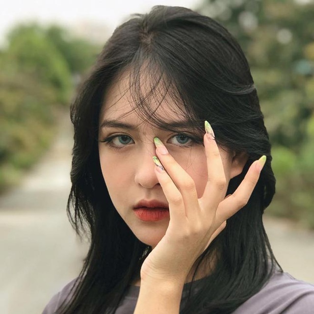 Cô gái nổi như cồn vì ảnh căn cước xinh như mộng, nhan sắc ngoài đời còn bất ngờ hơn - 4 Cô gái nổi như cồn vì ảnh căn cước xinh như mộng, nhan sắc ngoài đời còn bất ngờ hơn - 4