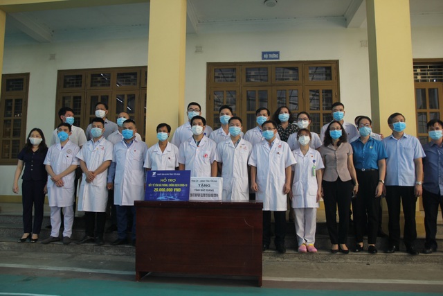 Yên Bái tiếp tục gửi cán bộ y tế hỗ trợ Bắc Giang chống dịch - 1
