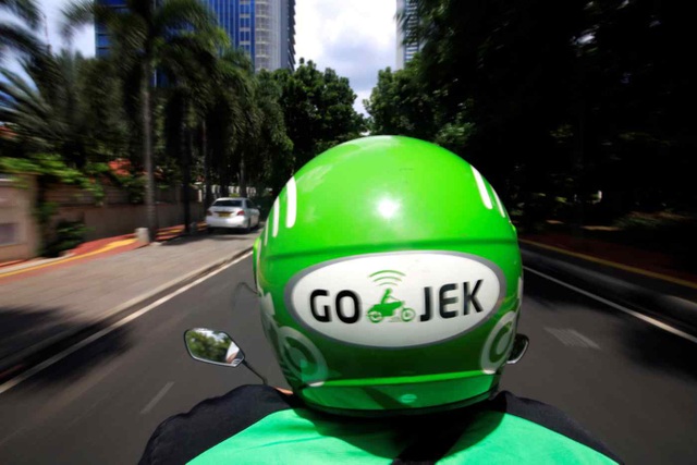 Quyết đấu Grab, Gojek làm dịch vụ gọi ô tô ở Việt Nam - 1 Quyết đấu Grab, Gojek làm dịch vụ gọi ô tô ở Việt Nam - 1