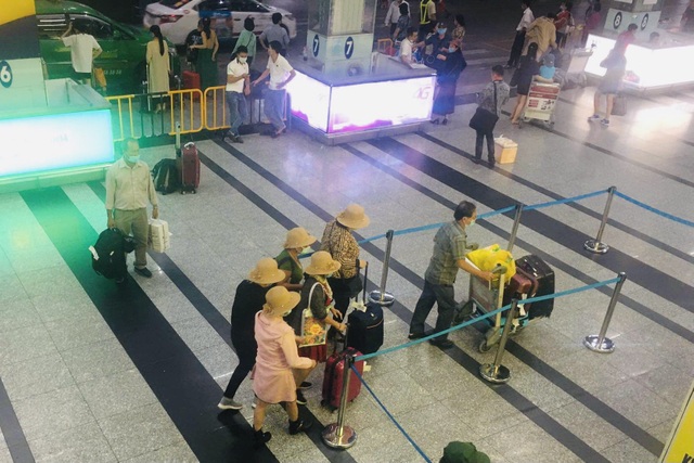 TPHCM: Cách ly y tế thêm 3 địa điểm tại Quảng Nam và Đà Nẵng - 1 TPHCM: Cách ly y tế thêm 3 địa điểm tại Quảng Nam và Đà Nẵng - 1