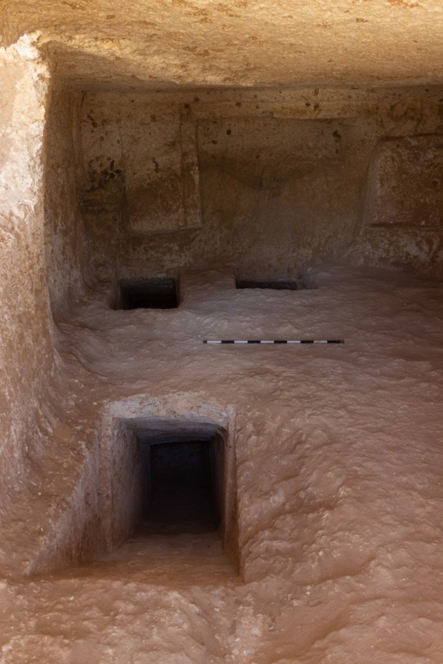 Phát hiện hàng trăm hầm mộ đá từ cách đây 4.000 năm ở Ai Cập - 5