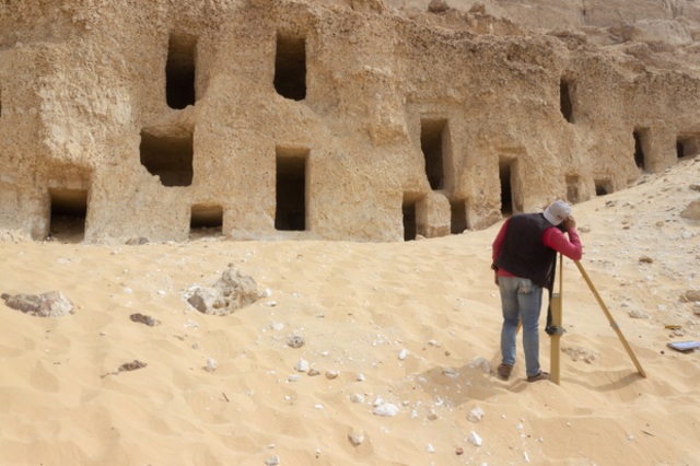Phát hiện hàng trăm hầm mộ đá từ cách đây 4.000 năm ở Ai Cập - 7