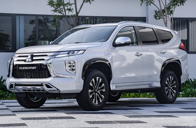 SUV cỡ D ngày càng đắt đỏ, người Việt cắn răng mua vì ham công nghệ - 4