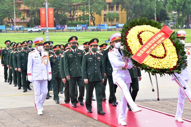 Đoàn lãnh đạo Đảng, Nhà nước vào Lăng viếng Chủ tịch Hồ Chí Minh - 7