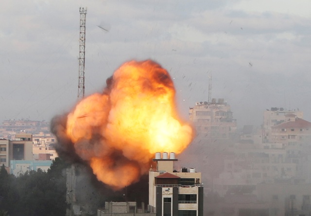 Hamas dọa sẵn sàng bóp cò, đủ rocket tập kích Israel trong nhiều tháng - 2