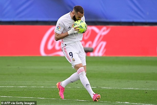 Atletico lên ngôi vô địch La Liga, Real Madrid cay đắng về nhì - 19 Atletico lên ngôi vô địch La Liga, Real Madrid cay đắng về nhì - 19