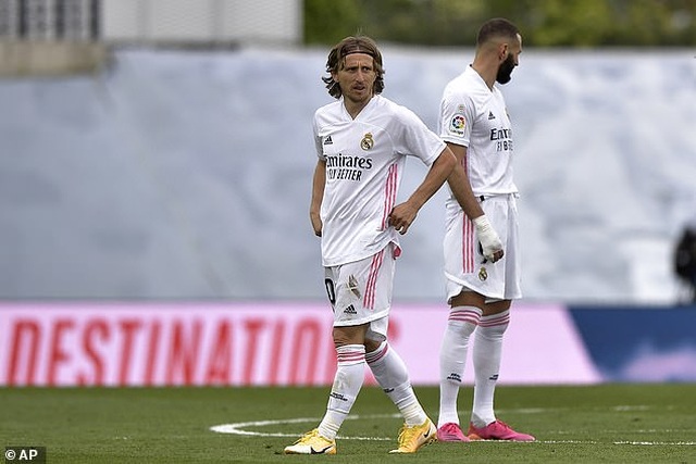 Atletico lên ngôi vô địch La Liga, Real Madrid cay đắng về nhì - 15 Atletico lên ngôi vô địch La Liga, Real Madrid cay đắng về nhì - 15