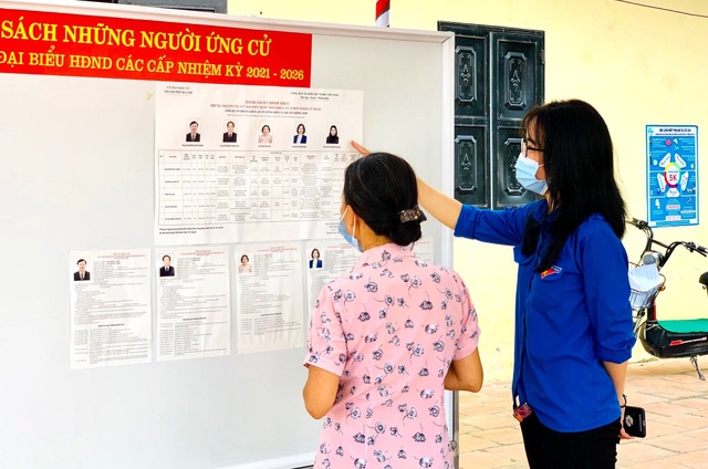 Thanh niên Thủ đô hăng hái ra quân hỗ trợ các điểm bầu cử - 10 Thanh niên Thủ đô hăng hái ra quân hỗ trợ các điểm bầu cử - 10