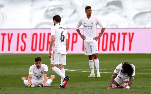 Real Madrid trắng tay, HLV Zidane lên tiếng về tương lai - 2 Real Madrid trắng tay, HLV Zidane lên tiếng về tương lai - 2