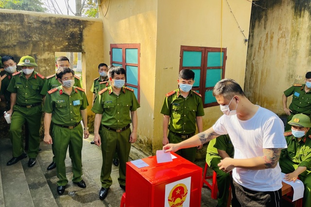 Bộ Công an: Hơn 84.000 điểm bỏ phiếu được đảm bảo an toàn - 3 Bộ Công an: Hơn 84.000 điểm bỏ phiếu được đảm bảo an toàn - 3