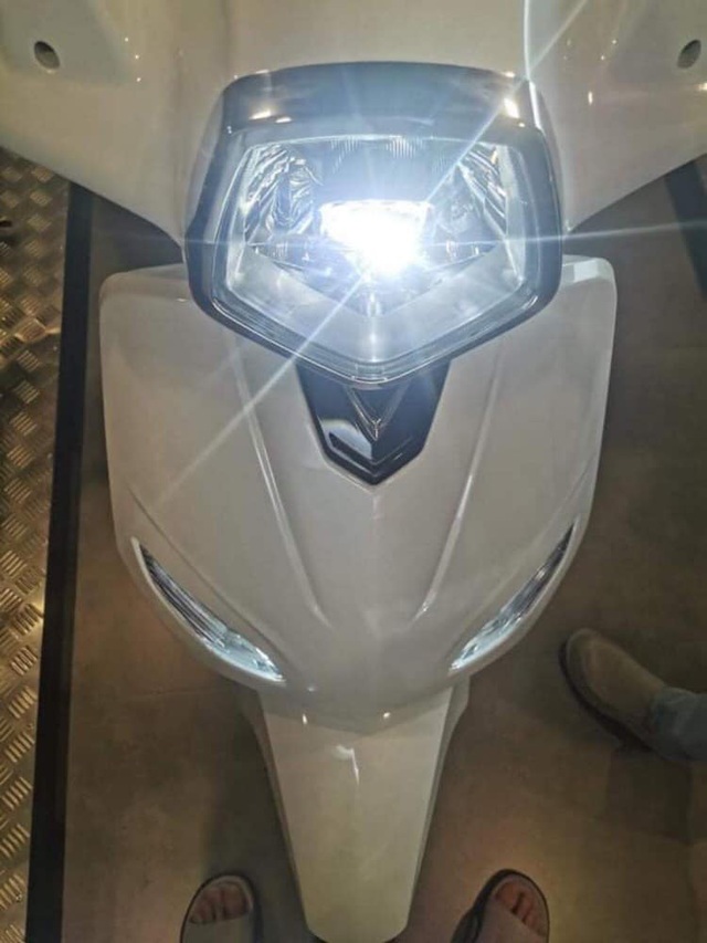 Xe máy điện VinFast Vento lộ thông tin đăng kiểm, ngày ra mắt không còn xa - 5 Xe máy điện VinFast Vento lộ thông tin đăng kiểm, ngày ra mắt không còn xa - 5