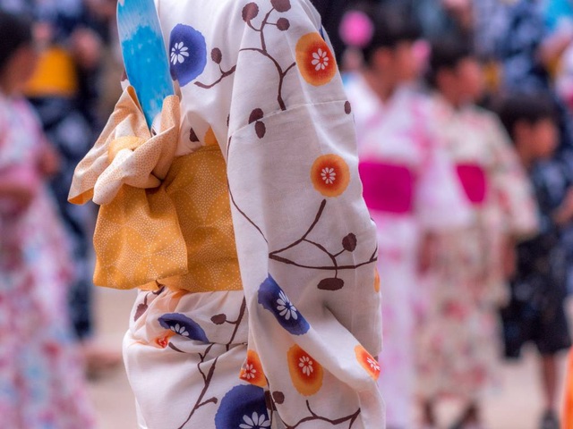 Yukata Himeji - Lễ hội của những bộ yukata truyền thống đầy màu sắc - 2 Yukata Himeji - Lễ hội của những bộ yukata truyền thống đầy màu sắc - 2