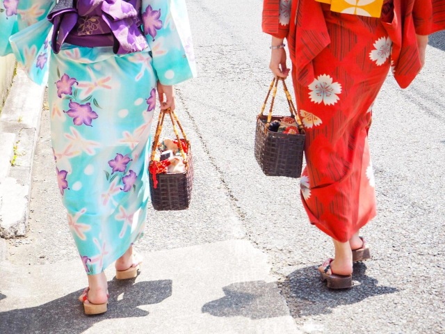Yukata Himeji - Lễ hội của những bộ yukata truyền thống đầy màu sắc - 4 Yukata Himeji - Lễ hội của những bộ yukata truyền thống đầy màu sắc - 4
