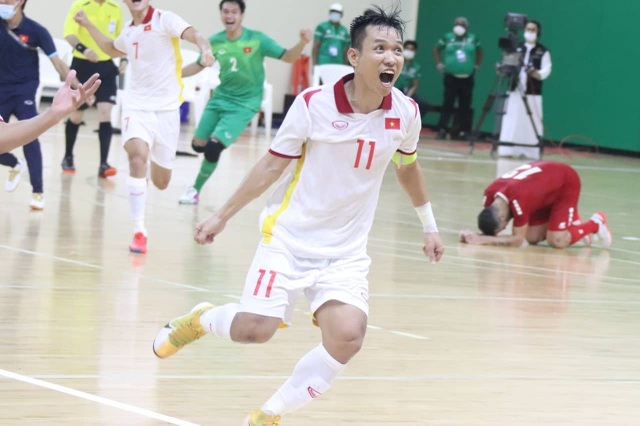 Đội tuyển futsal Việt Nam vào World Cup nhờ… một bài hát đặc biệt - 1 Đội tuyển futsal Việt Nam vào World Cup nhờ… một bài hát đặc biệt - 1