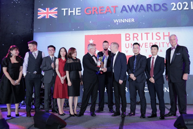 BUV nhận giải thưởng của BritCham cho những đóng góp với giáo dục bậc cao - 1 BUV nhận giải thưởng của BritCham cho những đóng góp với giáo dục bậc cao - 1