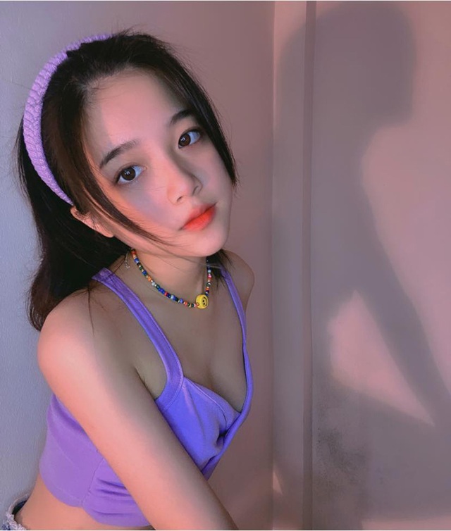 Hot girl trường chuyên gợi cảm hơn bội phần sau khi vào đại học - 11 Hot girl trường chuyên gợi cảm hơn bội phần sau khi vào đại học - 11