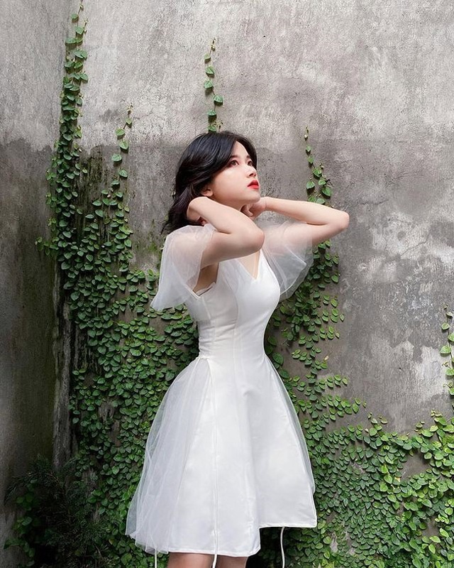 Hot girl trường chuyên gợi cảm hơn bội phần sau khi vào đại học - 14 Hot girl trường chuyên gợi cảm hơn bội phần sau khi vào đại học - 14