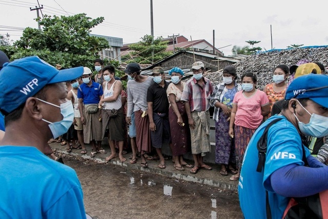 Hàng triệu người Myanmar rơi vào cảnh đói nghèo cùng cực hậu đảo chính - 1 Hàng triệu người Myanmar rơi vào cảnh đói nghèo cùng cực hậu đảo chính - 1