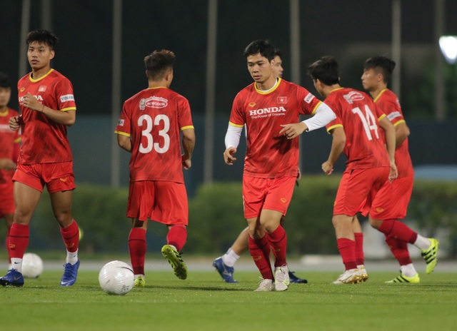Công Phượng chơi khó, làm hại Quang Hải - 6 Công Phượng chơi khó, làm hại Quang Hải - 6