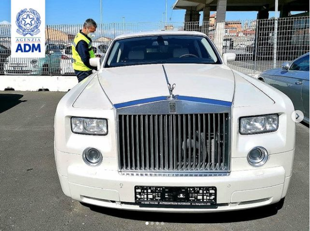 Hải quan Italia tịch thu một chiếc Rolls-Royce vì lý do bất ngờ - 1