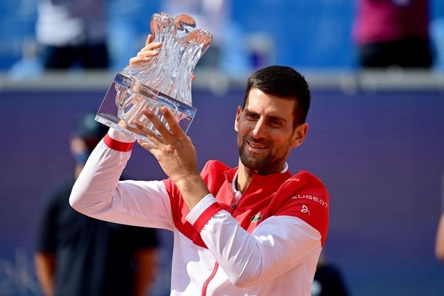 Chọn chiến thuật lạ trước thềm Roland Garros, Djokovic sẽ lật đổ Nadal? - 1