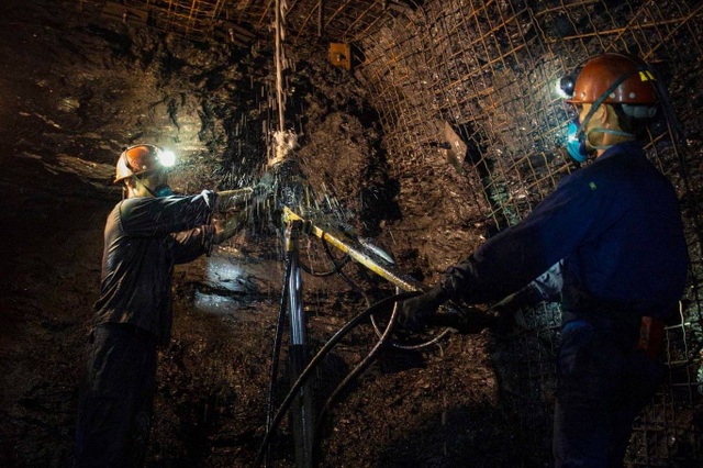 Một số kinh nghiệm giảm thiểu bệnh nghề nghiệp cho người lao động - 1 Một số kinh nghiệm giảm thiểu bệnh nghề nghiệp cho người lao động - 1