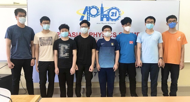 Giáo dục nghiêng ngả vì Covid-19 và những tin nóng bất ngờ - 2 Giáo dục nghiêng ngả vì Covid-19 và những tin nóng bất ngờ - 2
