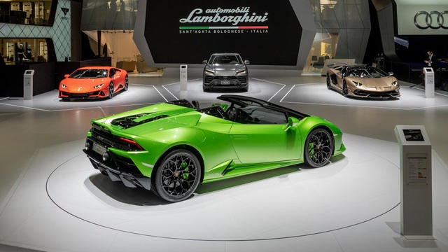 Tập đoàn Thụy Sĩ quyết chơi lớn, đòi mua thương hiệu Lamborghini bằng được - 1