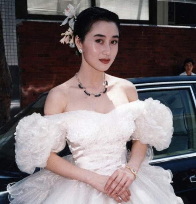 3 mỹ nhân khiến vua sòng bạc mê đắm nhưng không thể lấy làm vợ