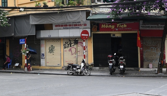 Nỗi khổ mặt bằng khủng thời Covid-19: Nơi được miễn, chỗ oằn mình để gánh - 2 Nỗi khổ mặt bằng khủng thời Covid-19: Nơi được miễn, chỗ oằn mình để gánh - 2