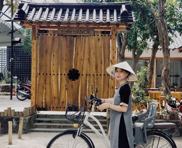 Quán cà phê mang kiến trúc nhà cổ Hàn Quốc giữa lòng xứ Huế - 1 Quán cà phê mang kiến trúc nhà cổ Hàn Quốc giữa lòng xứ Huế - 1