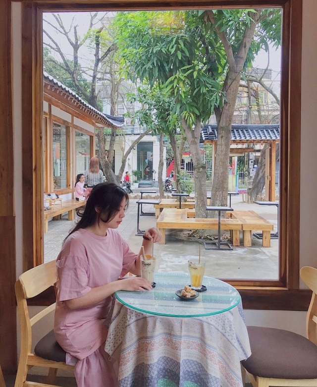 Quán cà phê mang kiến trúc nhà cổ Hàn Quốc giữa lòng xứ Huế - 7 Quán cà phê mang kiến trúc nhà cổ Hàn Quốc giữa lòng xứ Huế - 7