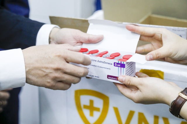 Vắc xin AstraZeneca: Hiệu lực 89% phòng ngừa Covid-19 có triệu chứng - 2