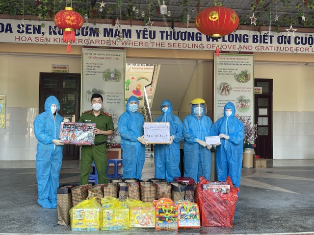 Tết thiếu nhi đặc biệt ở tâm dịch Bắc Giang, Bắc Ninh - 6 Tết thiếu nhi đặc biệt ở tâm dịch Bắc Giang, Bắc Ninh - 6