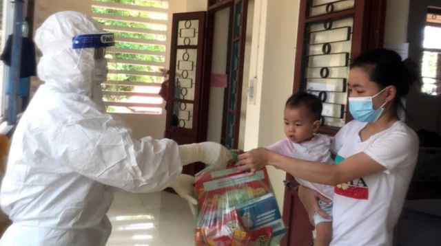 Tết thiếu nhi đặc biệt ở tâm dịch Bắc Giang, Bắc Ninh - 2 Tết thiếu nhi đặc biệt ở tâm dịch Bắc Giang, Bắc Ninh - 2